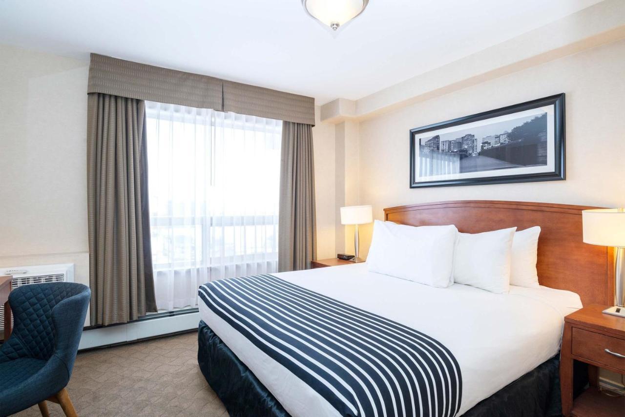 แซนด์แมน โฮเต็ล แอนด์ สวีท แคลกรี เวสต์ Hotel คาลการี ภายนอก รูปภาพ