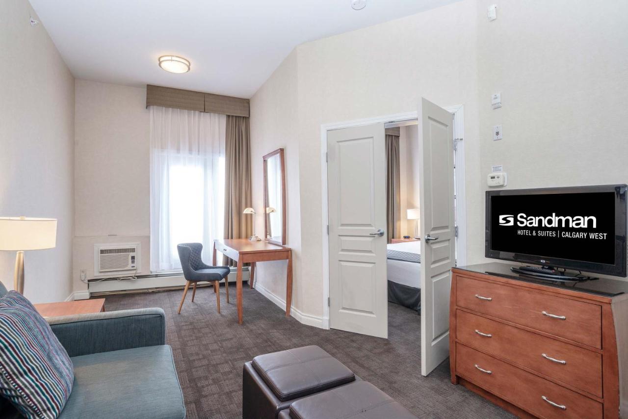 แซนด์แมน โฮเต็ล แอนด์ สวีท แคลกรี เวสต์ Hotel คาลการี ภายนอก รูปภาพ