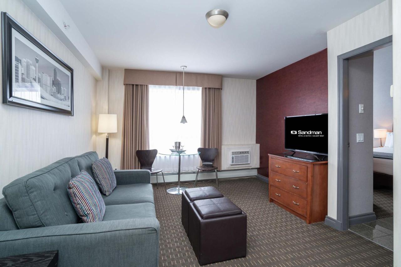 แซนด์แมน โฮเต็ล แอนด์ สวีท แคลกรี เวสต์ Hotel คาลการี ภายนอก รูปภาพ