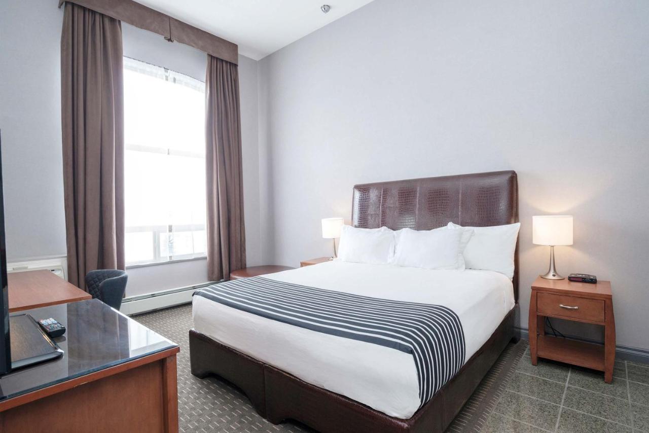 แซนด์แมน โฮเต็ล แอนด์ สวีท แคลกรี เวสต์ Hotel คาลการี ภายนอก รูปภาพ