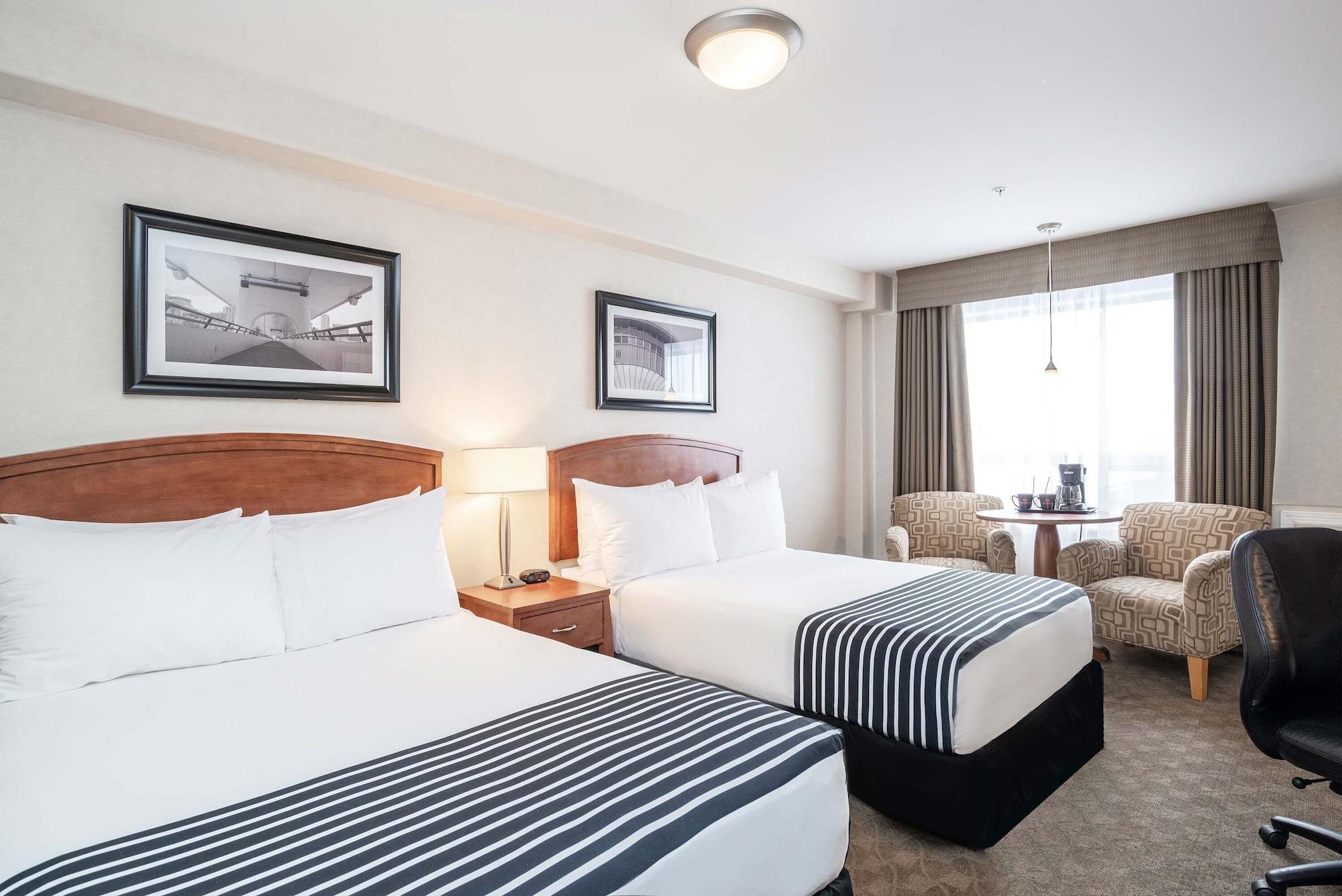 แซนด์แมน โฮเต็ล แอนด์ สวีท แคลกรี เวสต์ Hotel คาลการี ภายนอก รูปภาพ