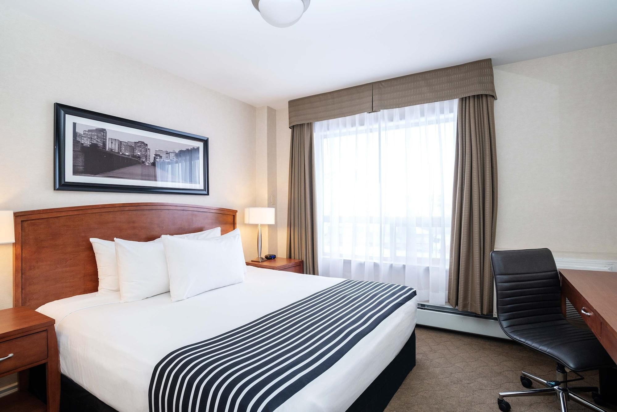 แซนด์แมน โฮเต็ล แอนด์ สวีท แคลกรี เวสต์ Hotel คาลการี ภายนอก รูปภาพ